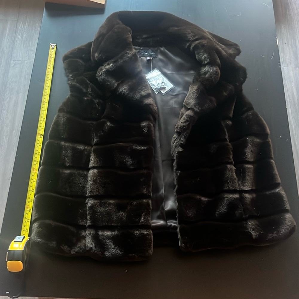 Women’s brown fur vest pullover
